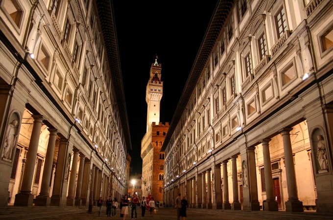 Uffizi_Gallery,_Florence
